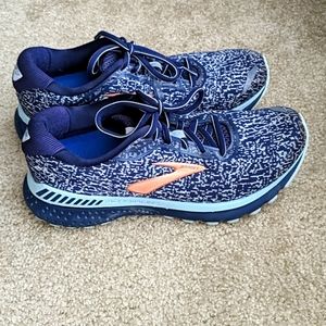 Brooks Adrenaline 20 blue sneakers size 9